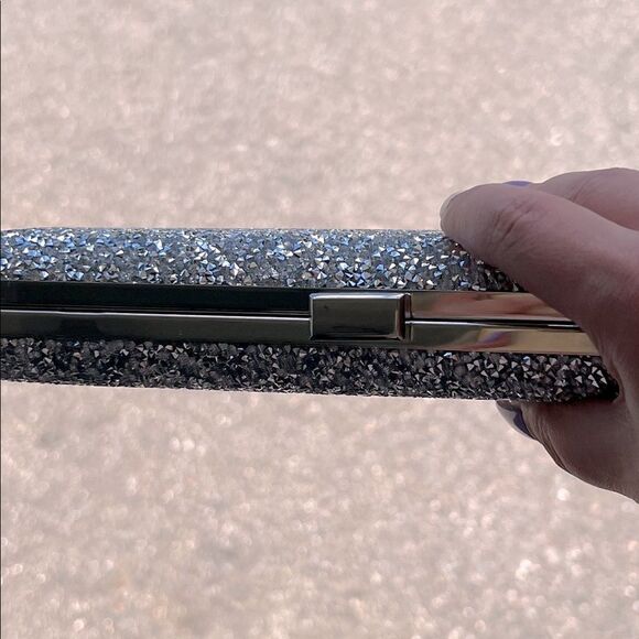 Silver Crystal Purse with Crystals on Front and Back & silver detachable chain - Picture 4 of 8